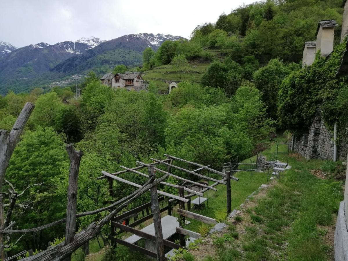 Casa Vacanze La Carbunera Vila Domodossola Exterior foto