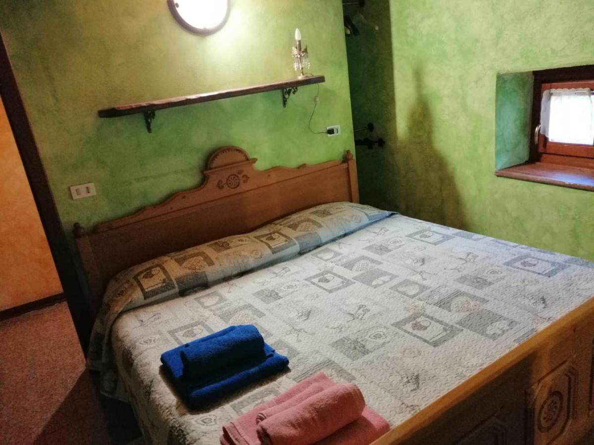 Casa Vacanze La Carbunera Vila Domodossola Exterior foto